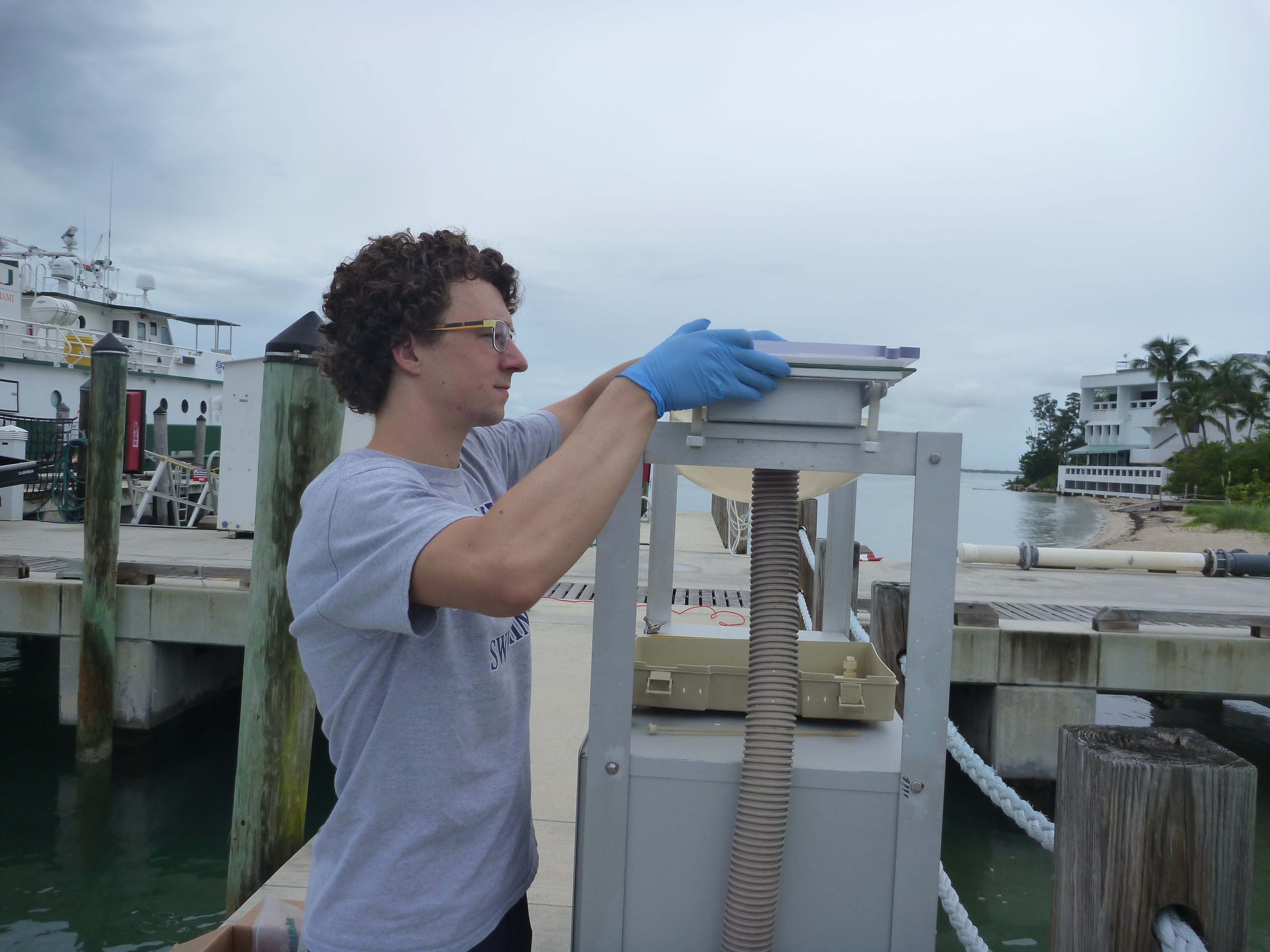 Aerosolized Algal Toxins in Biscayne Bay and South Florida